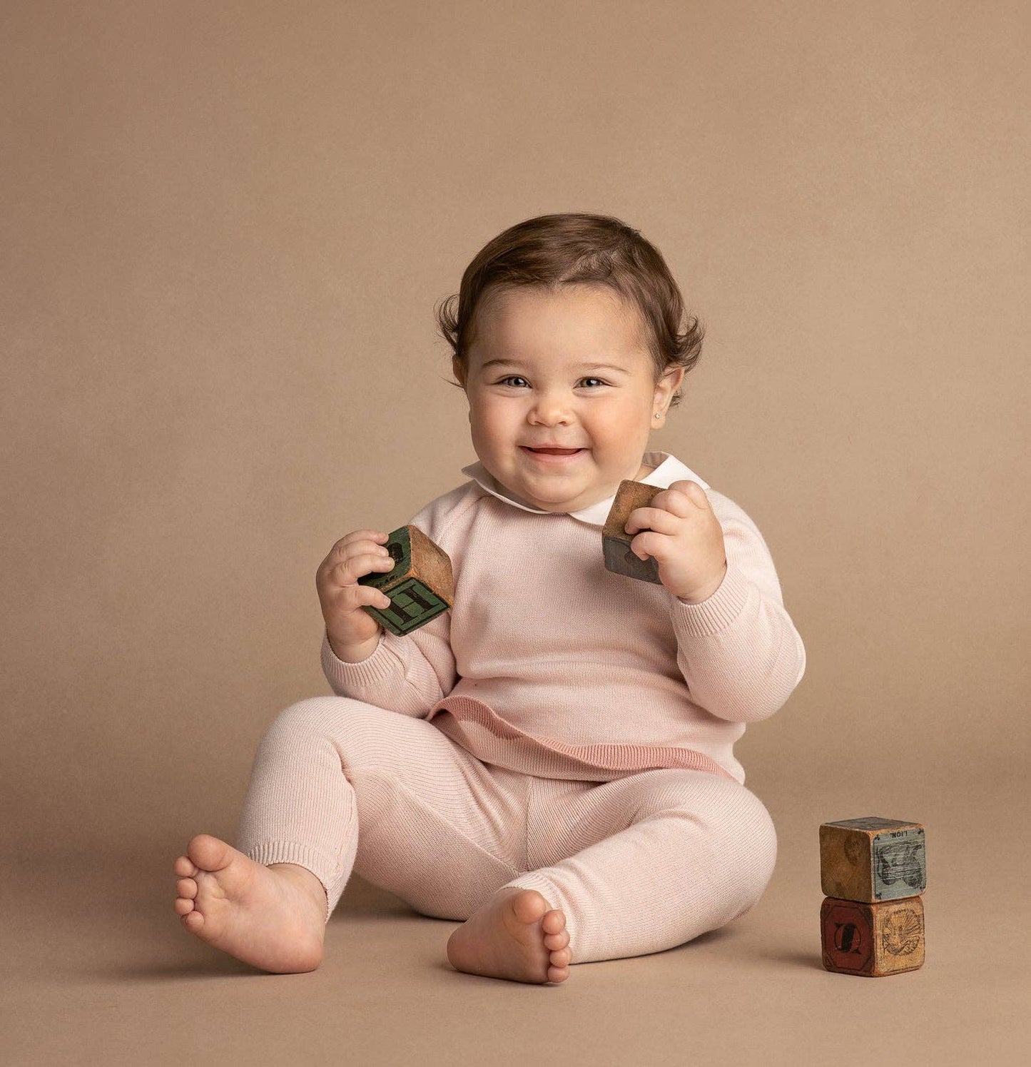 Baby & Toddler Girls Scalloped Contrast Trim Knit Set